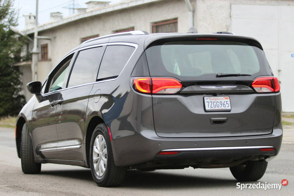 Chrysler Pacifica Limited 36 291 2018 7osobowy 286KM opolskie Nysa sprzedam