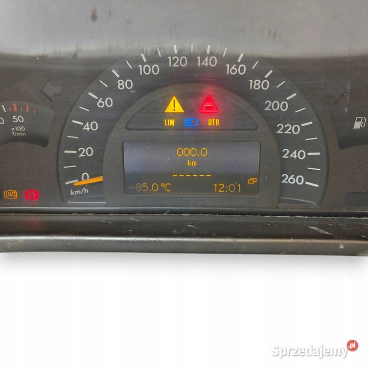 LICZNIK ZEGARY A2035401311 Mercedes W203 22 CDI osobowe Części samochodowe Chełm