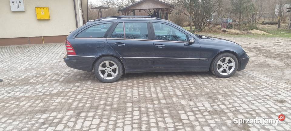 Mercedes W203 27CDI części Rok produkcji 2002 podkarpackie Rzeszów sprzedam