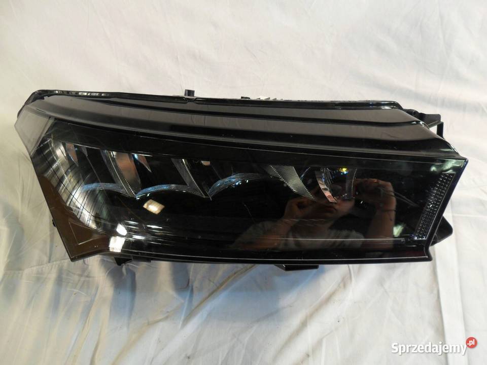 REFLEKTOR PRZÓD STRONA PRAWA SKODA ENYAQ IV Lampy przednie Nowy Tomyśl