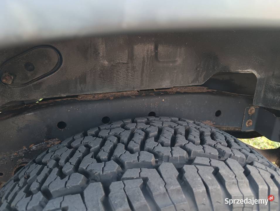 Nissan terrano ii 24 benzyna 4x4 84 bezwypadkowy Chmielnik