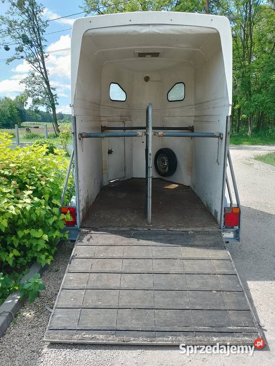 Przyczepa do przewozu dwóch koni DMC 1300 Żerdzina