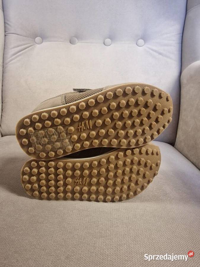 Buty dziecięce HM Ostrołęka sprzedam
