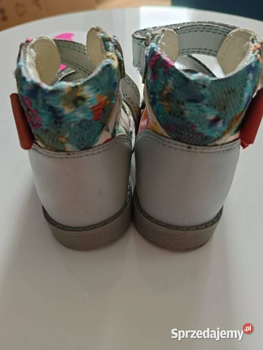 Sandaly Górki Małe