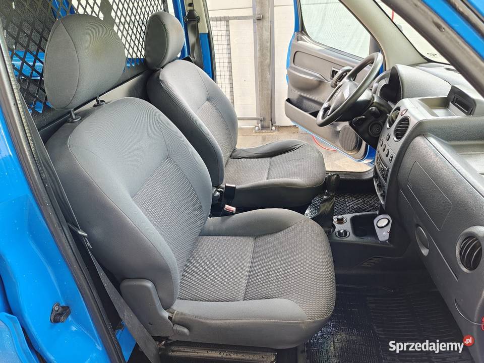 Citroen Berlingo 14 b niski przebieg Mosina