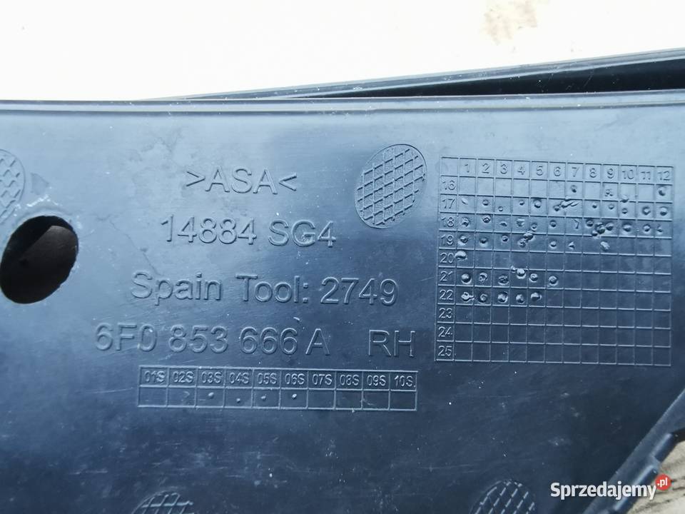 Kratka zderzaka przód prawa rh seat Ibiza 5 V 17
