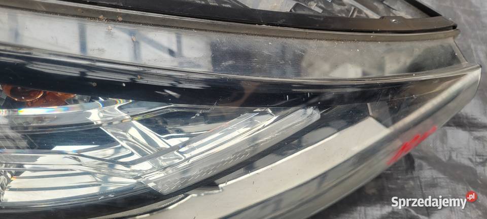 LAMPA PRAWA REFLEKTOR PRAWY RENAULT TRAFIC 3 III osobowe śląskie Ruda Śląska