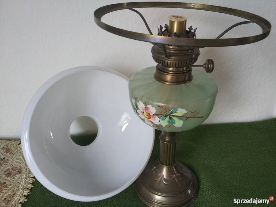 Lampa naftowa z kloszem i kominem Gorlice