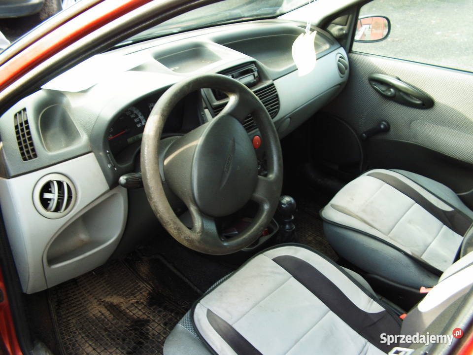 Fiat Punto 12 Etylina 2003 r ABS Września sprzedam