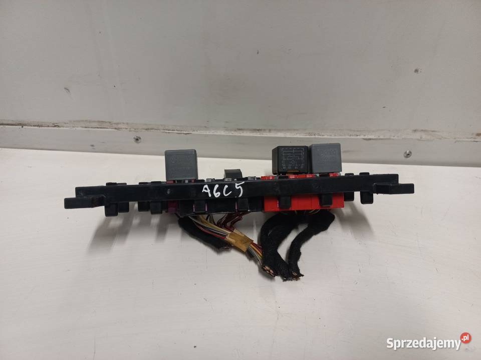 Uchwyt bezpieczniki OE 8D0937503E VW Skoda SEAT lubelskie Chełm