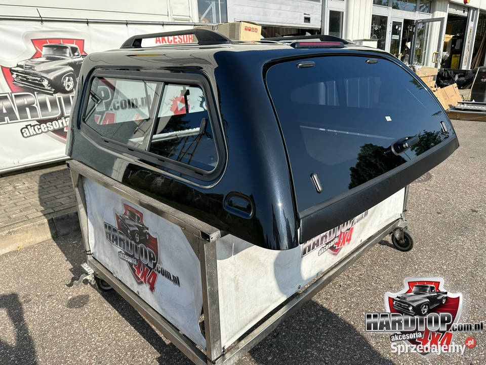 Zabudowa Isuzu D HARDTOP na pakę SZYBY 2011 Pasłęk