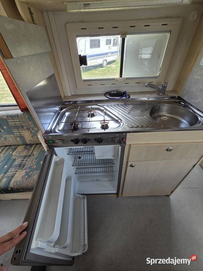 Chateau Carat 1998r 1100dmc mover przedsionek Czarków sprzedam