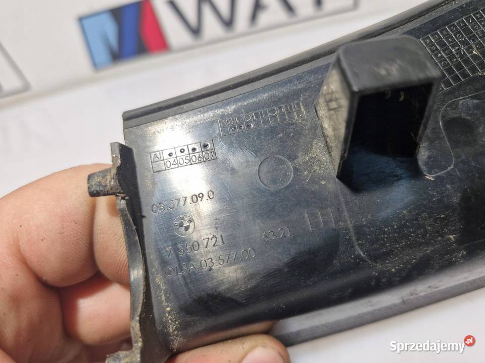 BMW X1 F48 OSŁONA TYLNEJ LAMPY LEWEJ 7350721