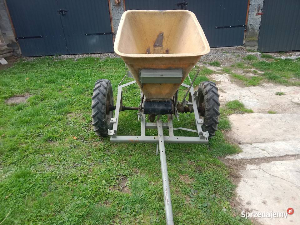 Rozsiewacz do nawozu kos