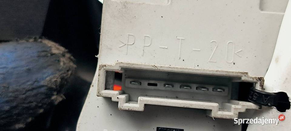 LAMPA PRAWA TYŁ SKODA OCTAVIA II 1Z9945258 osobowe Lipno sprzedam