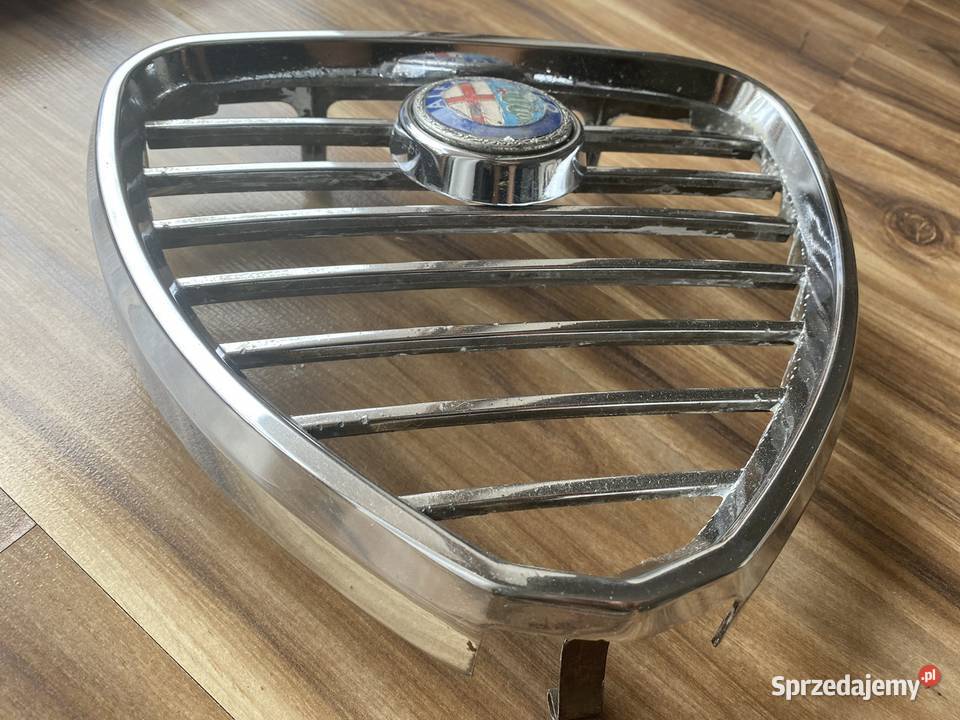 Grill Alfa Romeo GIULIA NUOVA 105115 z logo Świebodzin