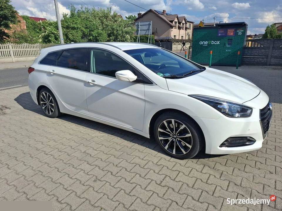 Hyundai i40 Kombi 17 CRDi DCT Premium 141 2015r automatyczna Godziesze Wielkie