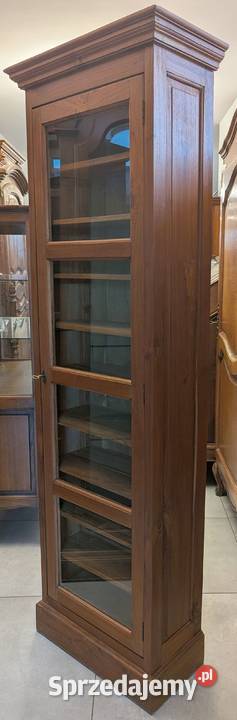 Witryna kolonialna z dziewięcioma półkamisklep Dąbrowa Górnicza