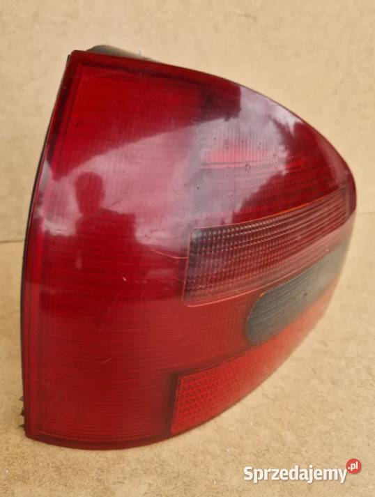 Audi a3 8l lampa lewy tył tył lewy Złotoryja