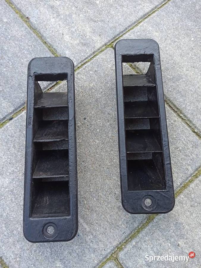 Kratki wlotu powietrza słupka B Fiat 126p Maluch Poznań