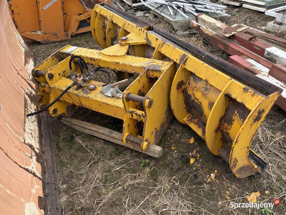 Plug do śniegu koparko ładowarka JCB unimog Pozostałe Piaski