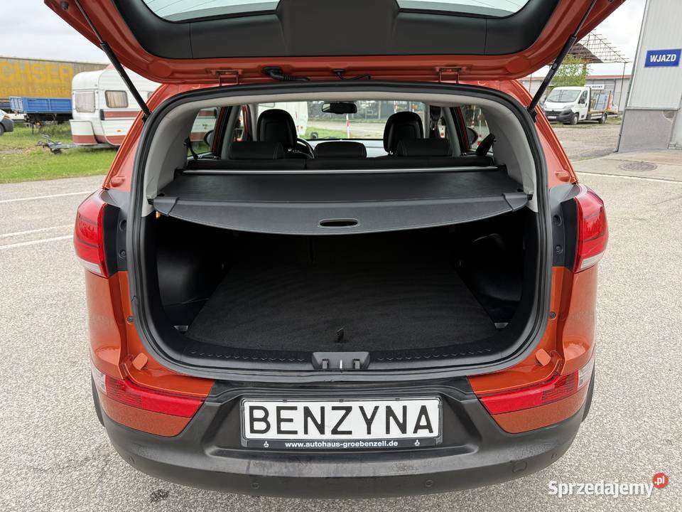 Kia Sportage 16 BENZYNA Klimatyzacja Nawigacja wielofunkcyjna kierownica Konin sprzedam