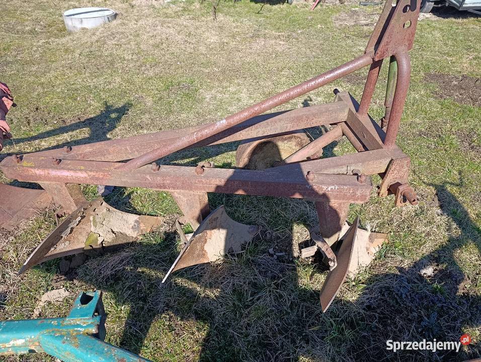 Pługi 3 skibowe Brzostek sprzedam
