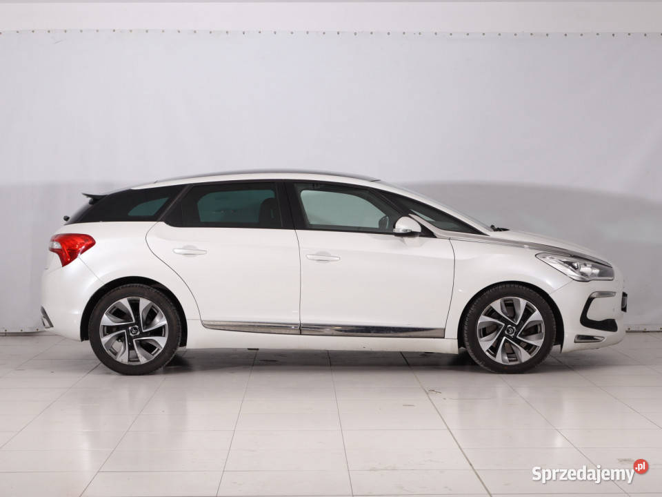 Citroen DS5 20 HDi elektrycznie ustawiane fotele