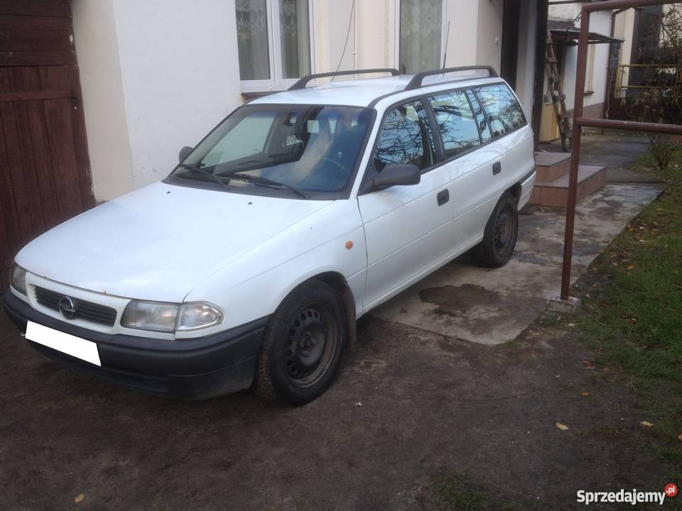OkazjaOpel Astra F Kombi 16 8v z LPG 1999 OC do serwisowany w ASO mazowieckie Marki