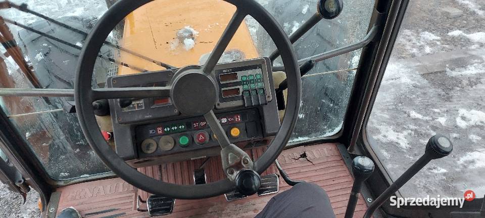Sprzedam ciagnik renault 13314 mechaniczny mazowieckie Zbuczyn