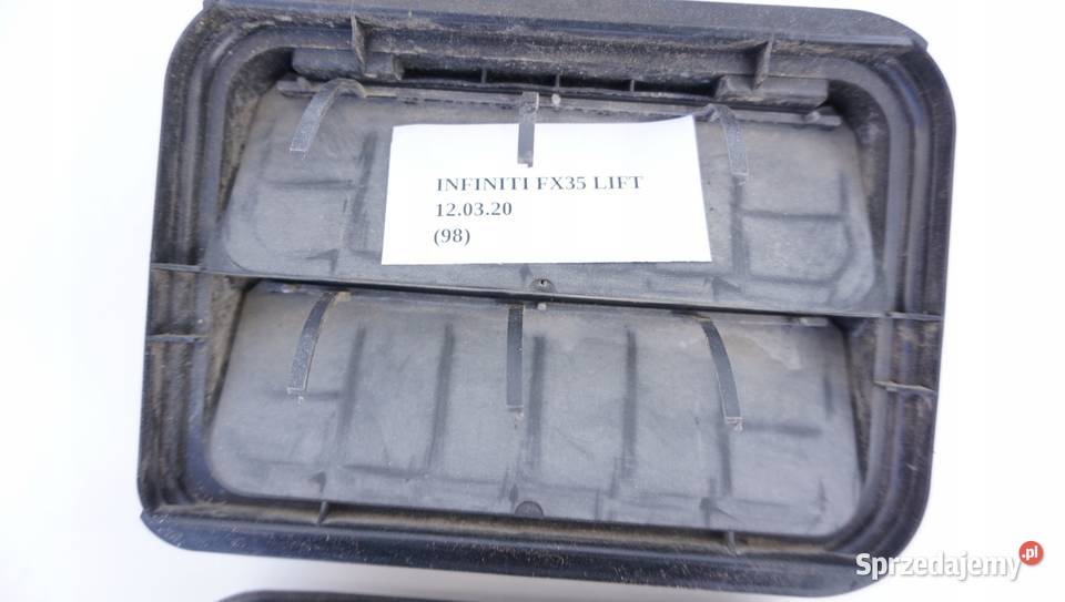 KRATKA WENTYLACYJNA TYLNA INFINITI FX35 FX45 Wyposażenie wnętrza Nowy Tomyśl