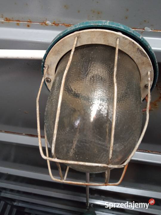 Stara zabytkowa lampa garażowa przemysłowa PRL zachodniopomorskie Szczecin