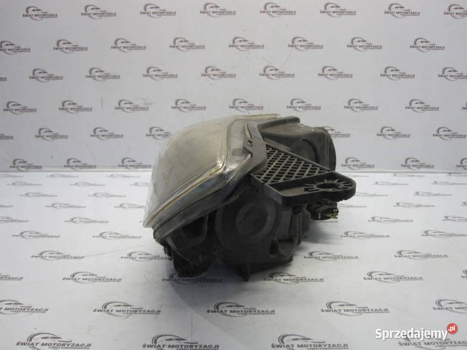 FORD FOCUS MK3 III lampa lewa przód BM5113W030