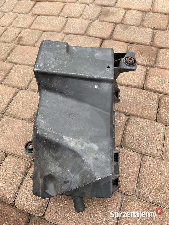 Filtr powietrza z przeplywomierzem 18t Audi A3 Tomaszów Lubelski