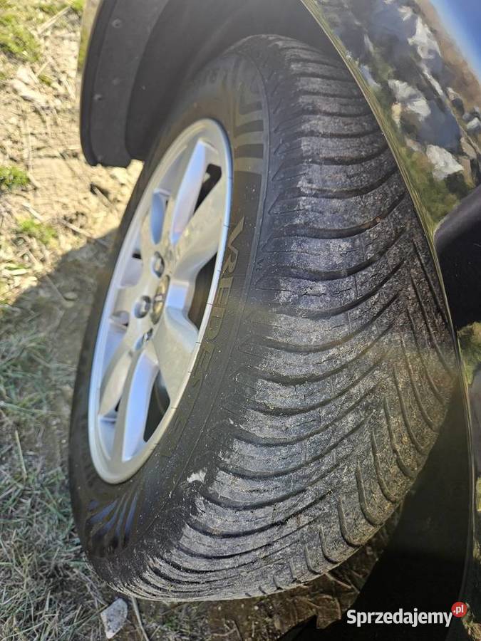 Volvo V60 16TB T4 180 Klimatronik Parktronik Prawiedniki