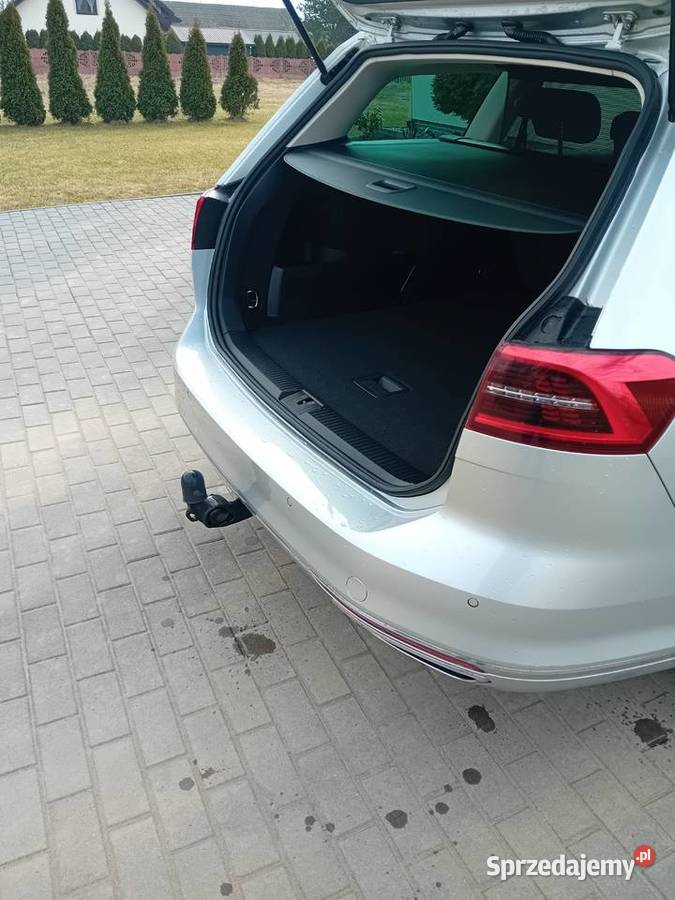 Sprzedam vw passat b8 240 4motion światła przeciwmgielne