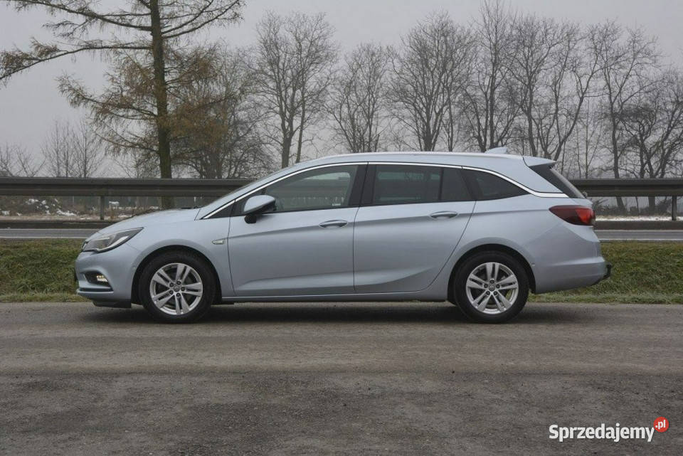 Opel Astra 16CDTI doinwestowany bezwypadkowy Sędziszów Małopolski