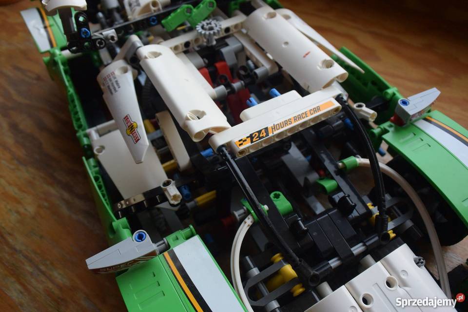 RACE CAR 24 HOURS LEGO TECHNIC 42039 Model 2 w 1 Łódź sprzedam