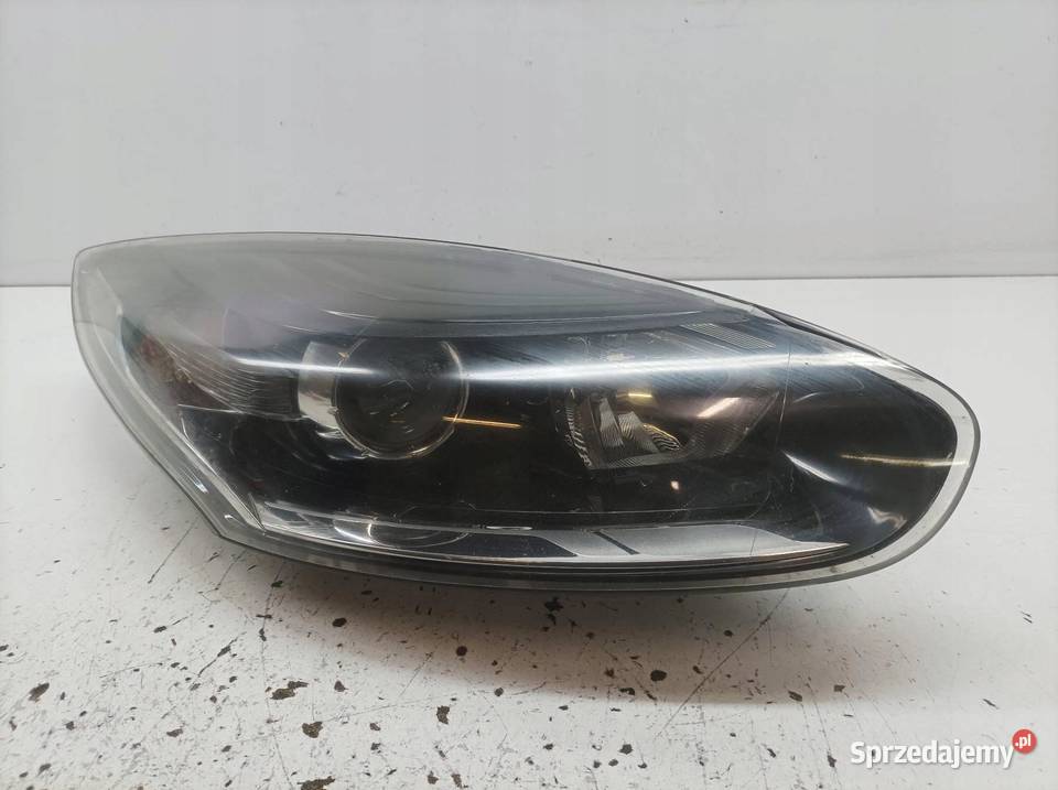 LAMPA PRZÓD PRAWA LIFT EU USZKODZONA 260103761R