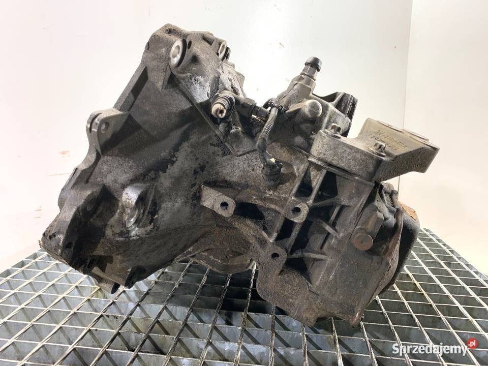 SKRZYNIA BIEGÓW OPEL CORSA D F17C374 13 75 0614 osobowe