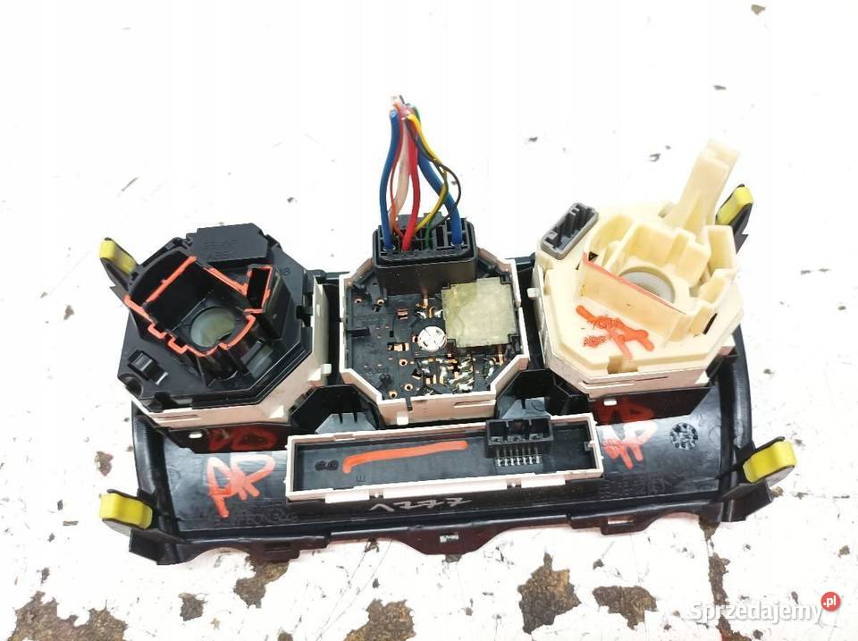 PANEL NAWIEWU 5540602160 Toyota Auris I 20062012 sprzedam