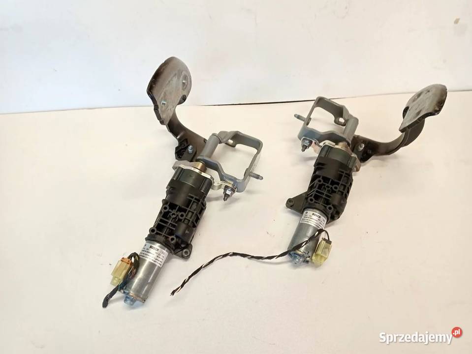 SIŁOWNIK KLAPY ELEKTRYCZNY AUDI A4 B9 KOMBI