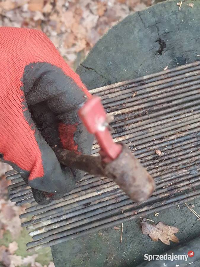 Stary wąż z końcówką pompowanie kół kompresor Warszawa