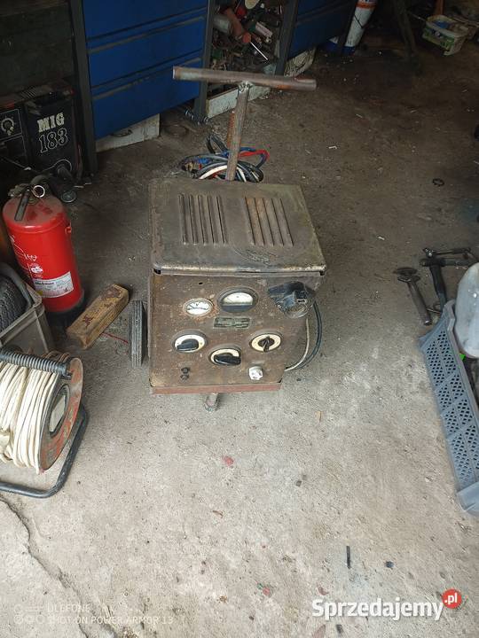 Polski Prostownik zabytkowy 6v12v18v24v Bytonia