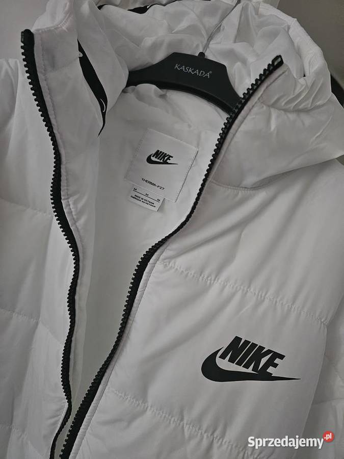 Płaszcz damski Nike m nowy Bez wzoru Sanok sprzedam