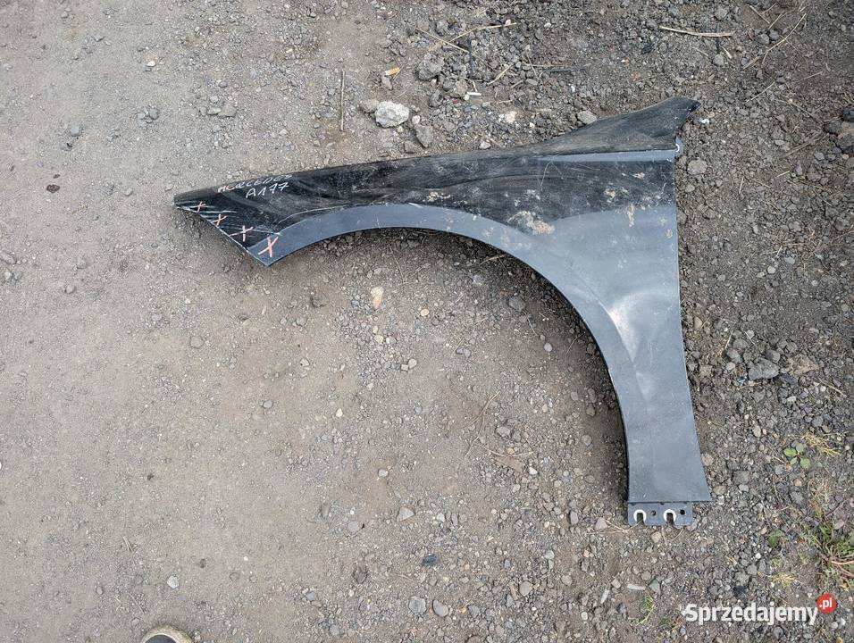 Błotnik lewy przód Mercedes a177 Cieszyn sprzedam