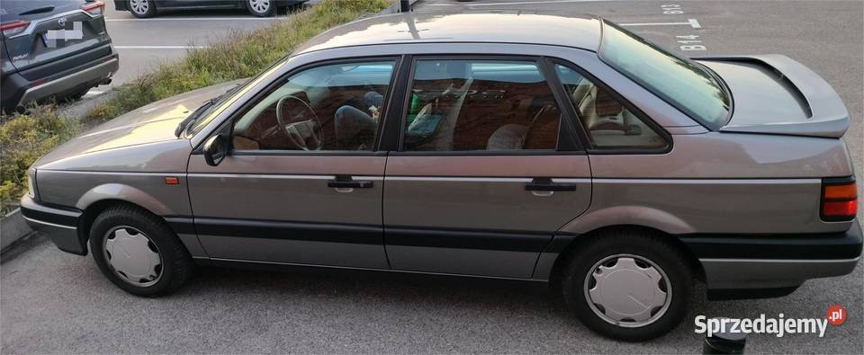 VW Passat B3 20 GL Climatronic tempomat automat lakier metallic Janów
