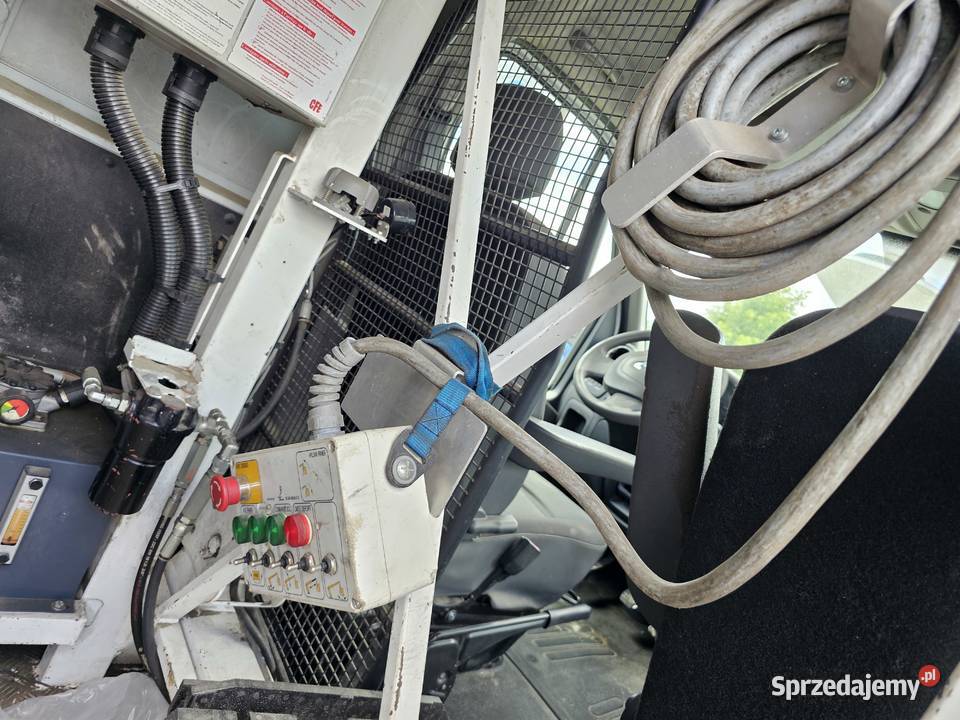 RENAULT MASTER PODNOSNIK KOSZOWY ZWYZKA 14 m 2 Koła Tarnobrzeg