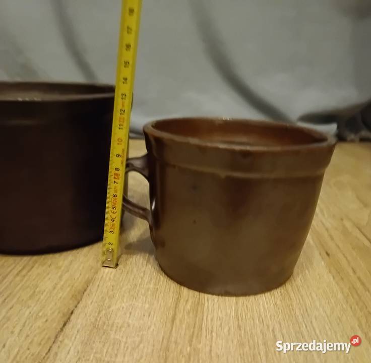 Stare garnki kamionki