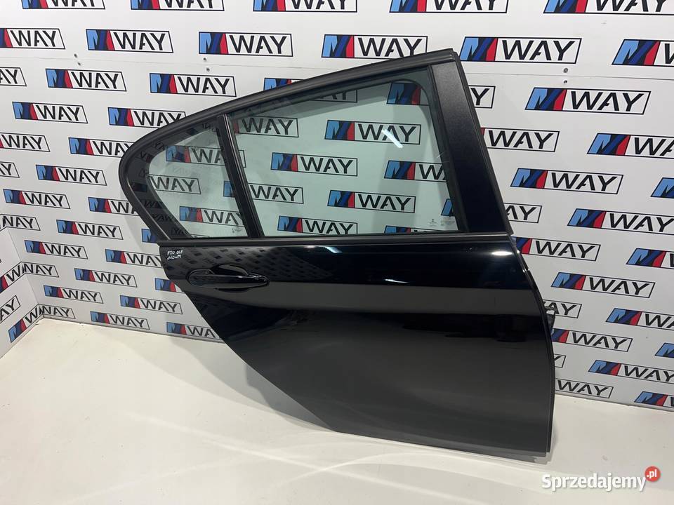 BMW F20 DRZWI PRAWY TYŁ TYLNE PRAWE 668 SCHWARZ